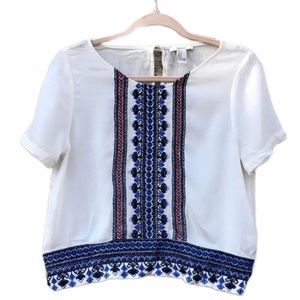 Host Pick 💫 Embroidered Crop Top